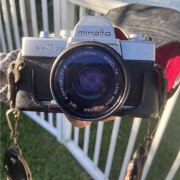 MINOLTA SRT 100 Camera Vintage w/ Case made in Japan